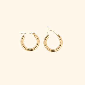 Gutierrez Bold Hoop Earring (Gold)