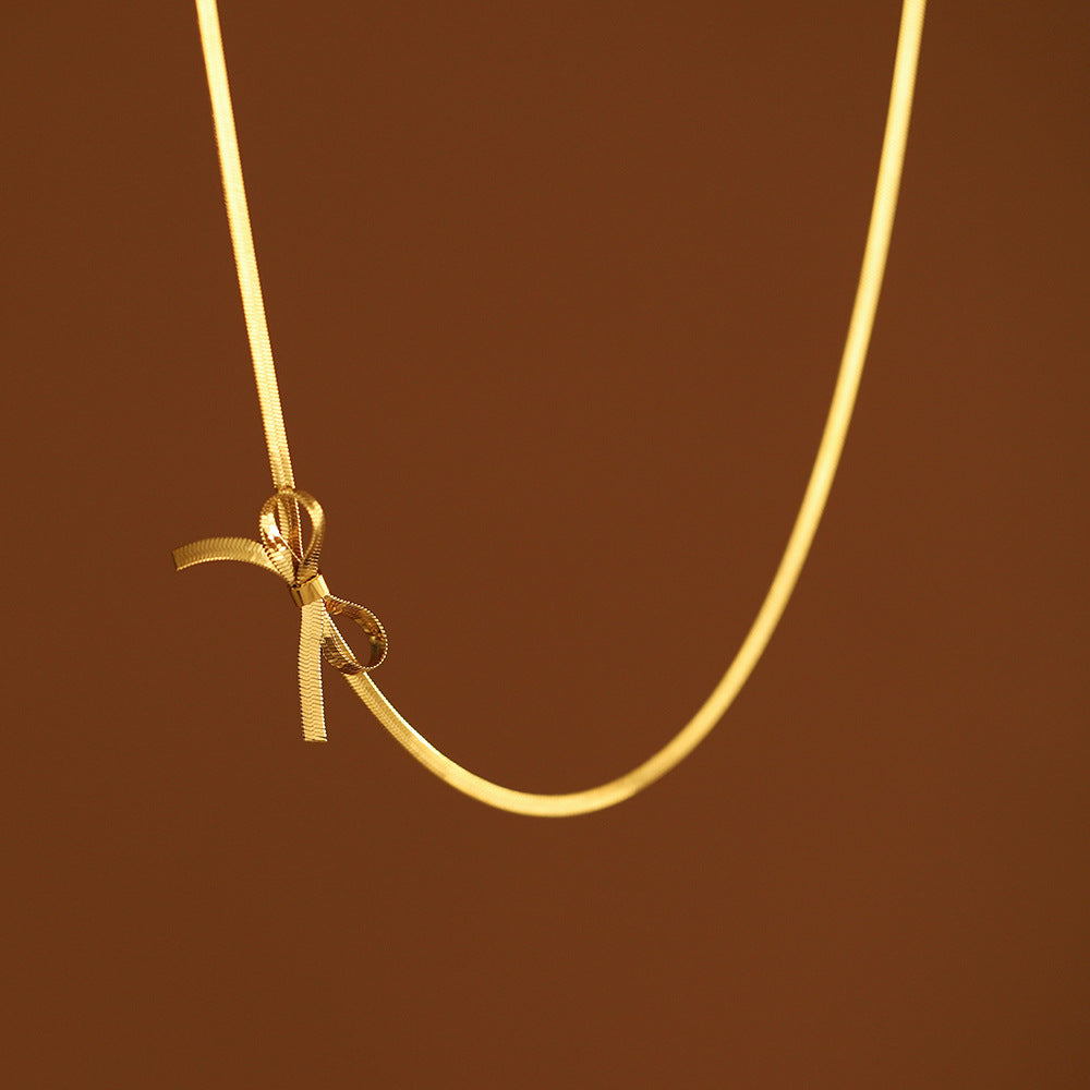 Carlson Bow Necklace (Gold)