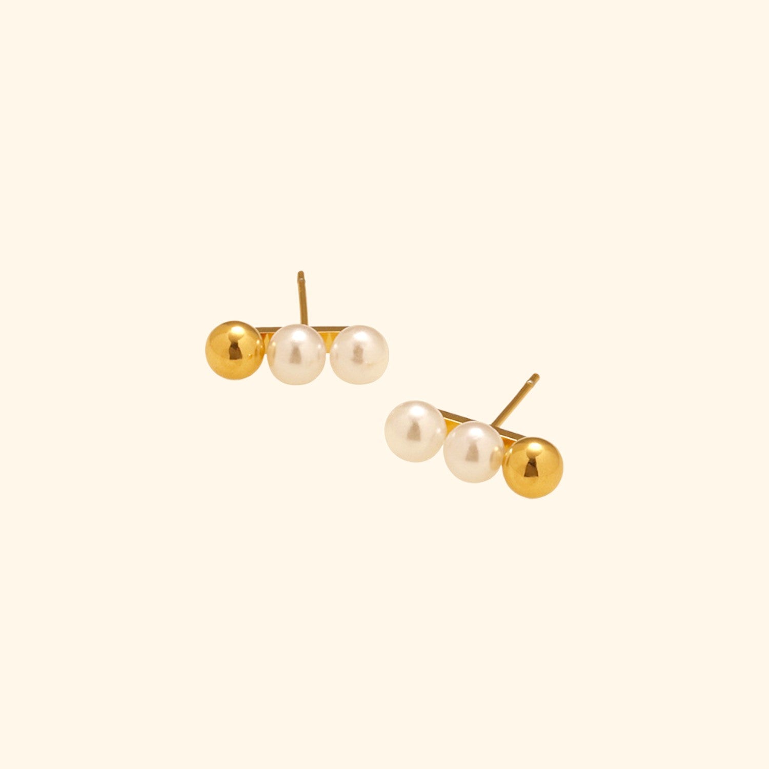 Pamela Pearl Stud Earrings